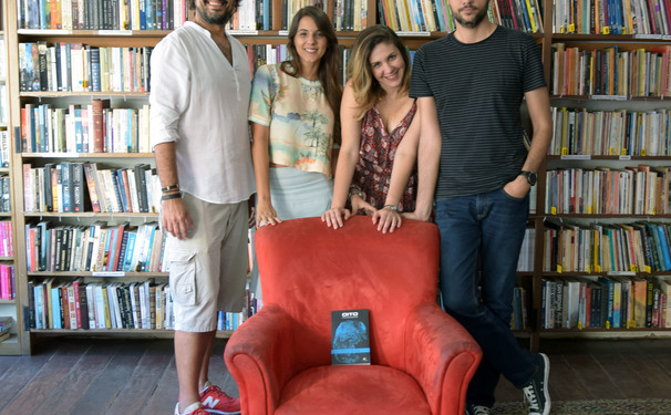 Livro Oito Polegadas é lançado no Porto dos Livros