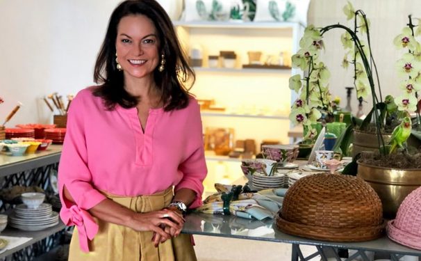 MARTHA PAIVA RECEBE PRADA E CHOLET