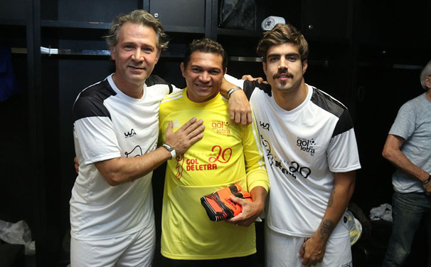 Fundação Gol de Letra comemora 20 anos com futebol de artistas