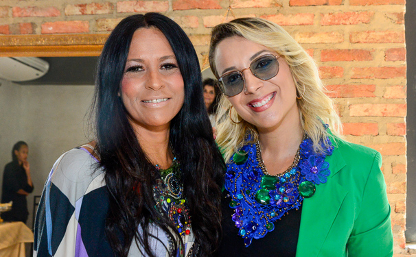 Dia de se ver no site Michelle Marie.