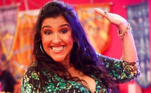 Regina Casé traz espetáculo a Salvador durante feriadão de Natal