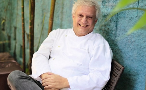 RESTAURANTE AMADO AMPLIA HORÁRIO DE FUNCIONAMENTO DURANTE O VERÃO