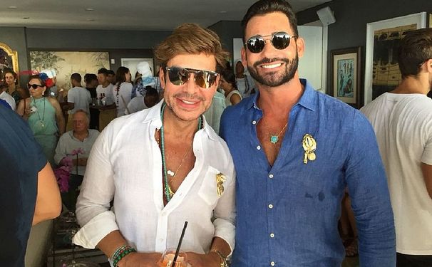 Almoço carnavalesco pilotado por Carlos Rodeiro, Flora Gil, Marina Moreno e Marlon Gama