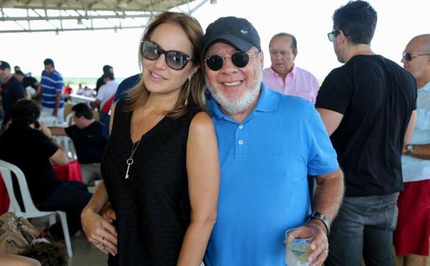 Aline Mendonça comemorou o aniversário  em familia.