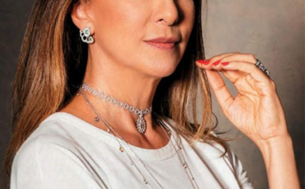 Carla Amorim lança na Bahia a coleção de joias Sagrado.