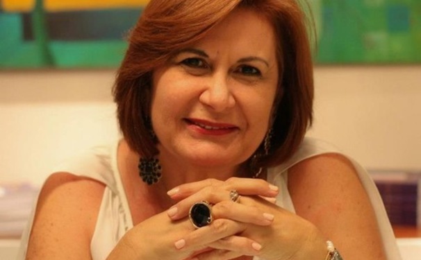 Celeste Leão assina mesa de Páscoa na LE LIS BLANC 