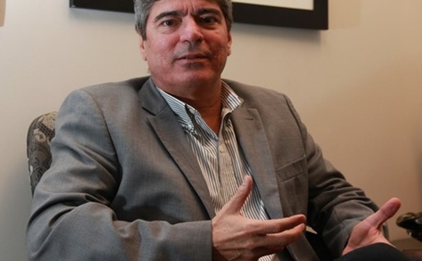 Carlos Sérgio Falcão recebendo no próximo dia 29