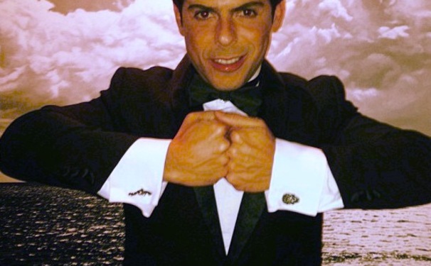 A elegancia do baiano Alê Lima!