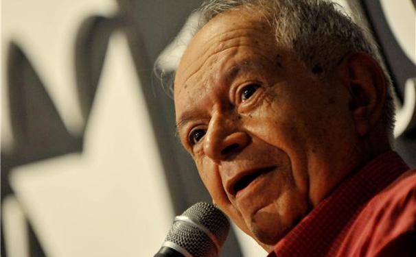 O imortal Antônio Torres!