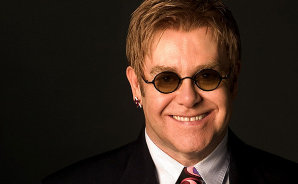 Elton John confirma show no Brasil 