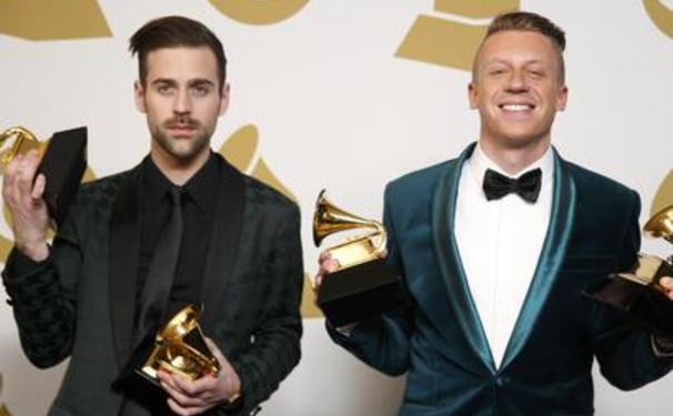 Macklemore & Ryan Lewis levam 4 