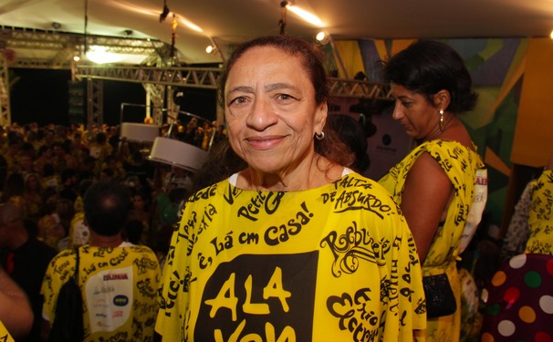 O tema de Lícia Fábio!