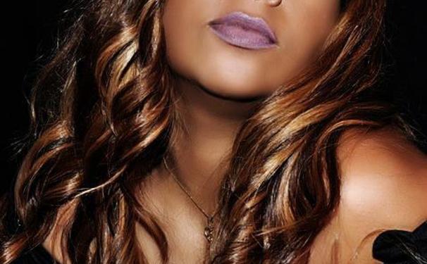 Nara Costa na pipoca!