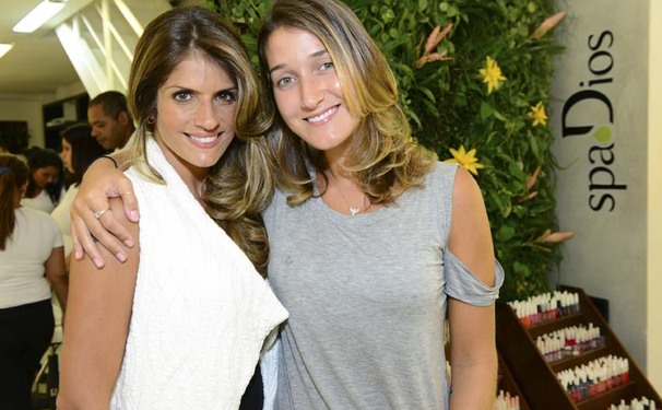 Blogueira lança publicação no Jô 