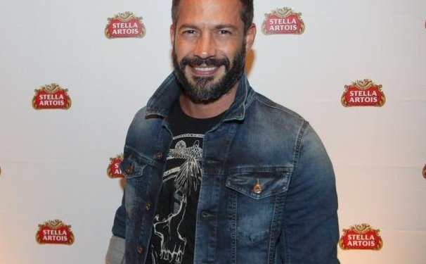 Novo visual de Malvino Salvador!