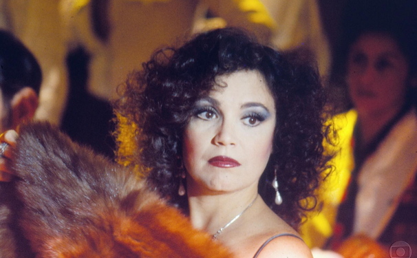 Regina Duarte abre, em Salvador, exposição que comemora os 50 anos de sua carreira 