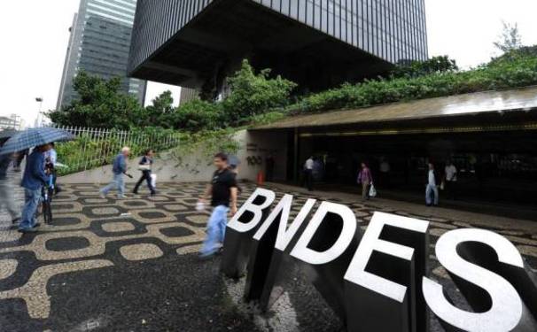 BNDES abrirá concurso em 2015