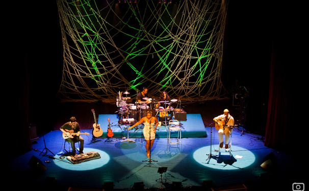 Margareth Menezes no topo!