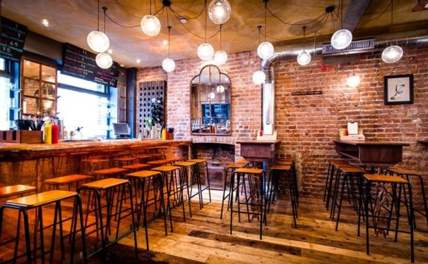 Cachorro quente com champanhe! Um sucesso!