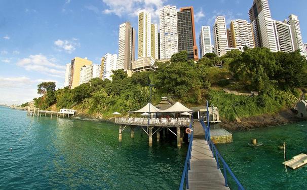 Vem saber por onde Sonia Braga circulou...