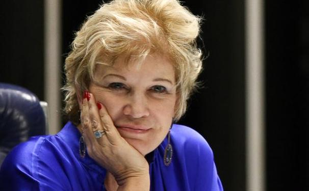 Marta Suplicy deixa o Ministério da Cultura.