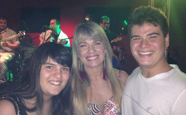 Patricia Linhares em festa...