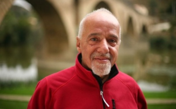 Paulo Coelho já nos preparativos da festa de São José 