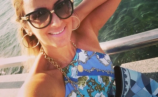 Tarde de brilho em Claudia Belford.