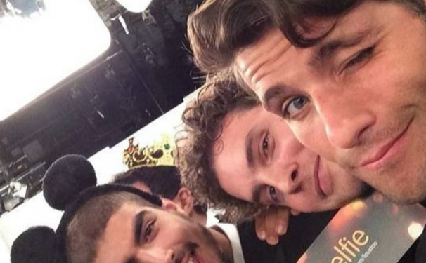 Dia de navegar na web.