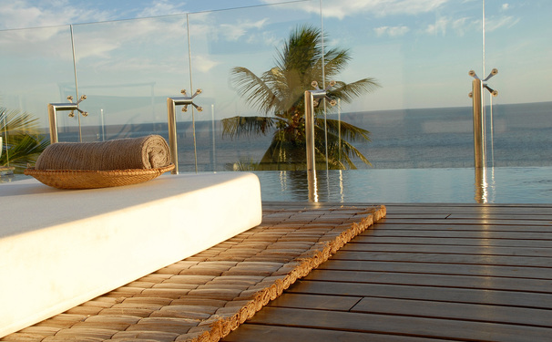 Zank by House music!