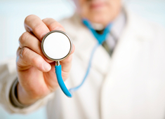 Brasileiros desaprovam serviço público e privado de saúde