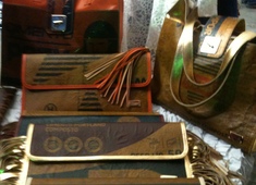 Vânia Brandão comanda o preview de suas bolsas no Boutique Chic.