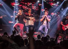 André & Mauro no Rio Vermelho