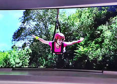 Samsung lança TV de 105 polegadas