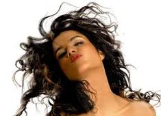 REVISTA YACHT É LANÇADA EM BAILE PRETO & BRANCO NO YACHT