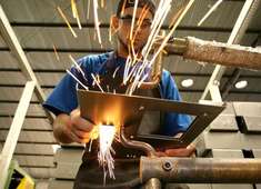 Produção industrial cresce em sete locais pesquisados pelo IBGE, em outubro