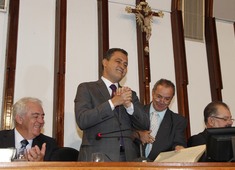 Rui Costa é empossado governador na Assembleia Legislativa