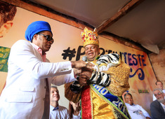 Campanha de prevenção à Aids vai levar verificação gratuita do HIV aos foliões da Bahia