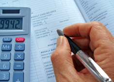 Compensação do IR será parcial no ajuste em 2016 por correção só em abril