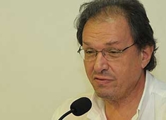 Jornalista fala sobre justiça de transição no evento 'Viva a Democracia'