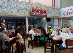 Mercado do Rio Vermelho se transforma em ponto turístico