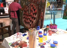 Obras de arte ao vivo.