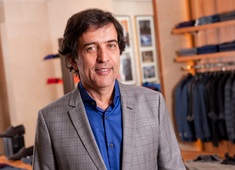 Ricardo Almeida na terrinha do axé.