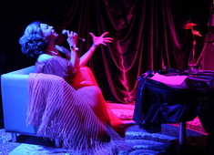 Hoje tem Divina Valéria