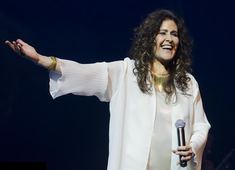 Cantora Joanna em turnê pela Bahia