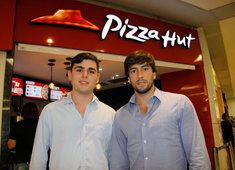 Pizza Hut abre com tudo em Ondina!
