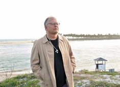 GUILHERME ARANTES FAZ SHOW ESPECIAL DE 40 ANOS DE CARREIRA NA CONCHA ACÚSTICA DO TCA