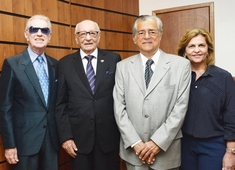 Academia de Medicina da Bahia entrega título de Emérito ao Presidente da Fundação José Silveira, Geraldo Leite