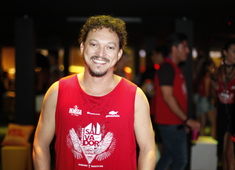 Ator fala da volta dos trios sem cordas e ressalta Baiana System