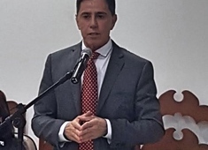 Aplausos a José Rotondano,  Presidente do TRE-BA